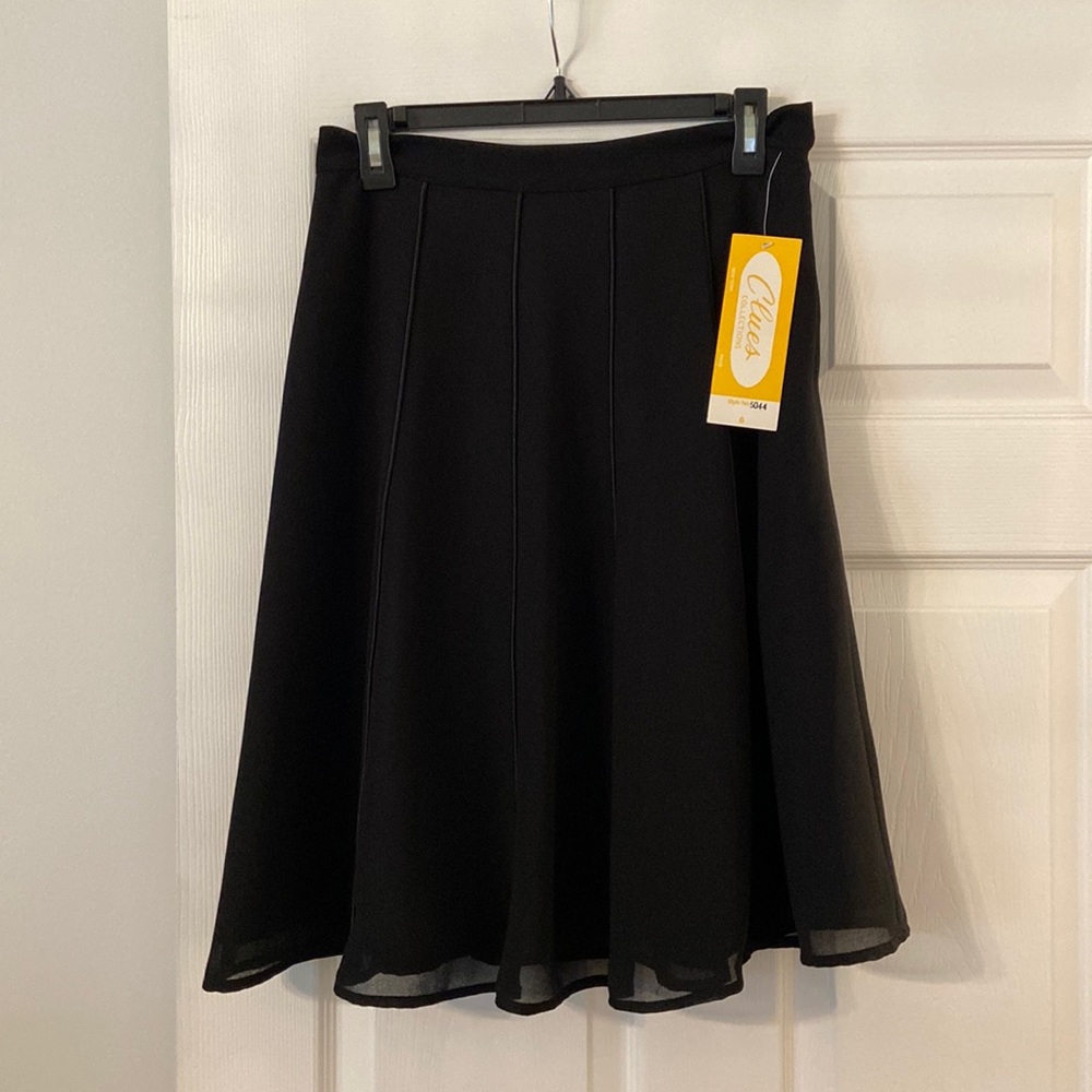 Clues Collection size 6 skirt brand new with tags color black length 25”